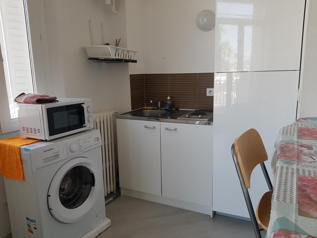 Studio With Sea View For 2 People Toulon Exterior photo